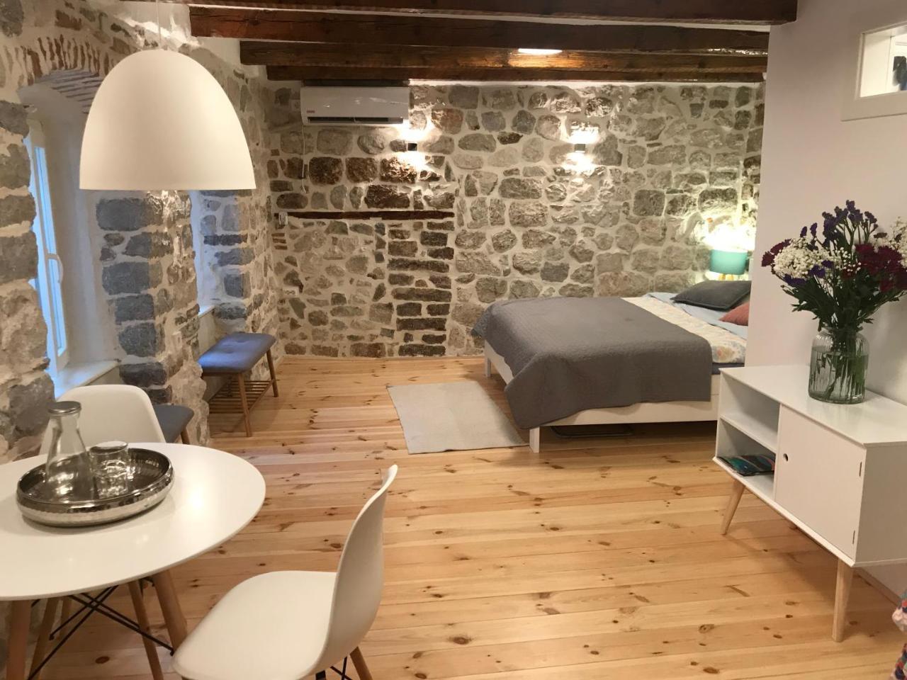 Апартаменты Chic & Stylish With Seaview-Terrace - Kotor Indah Экстерьер фото